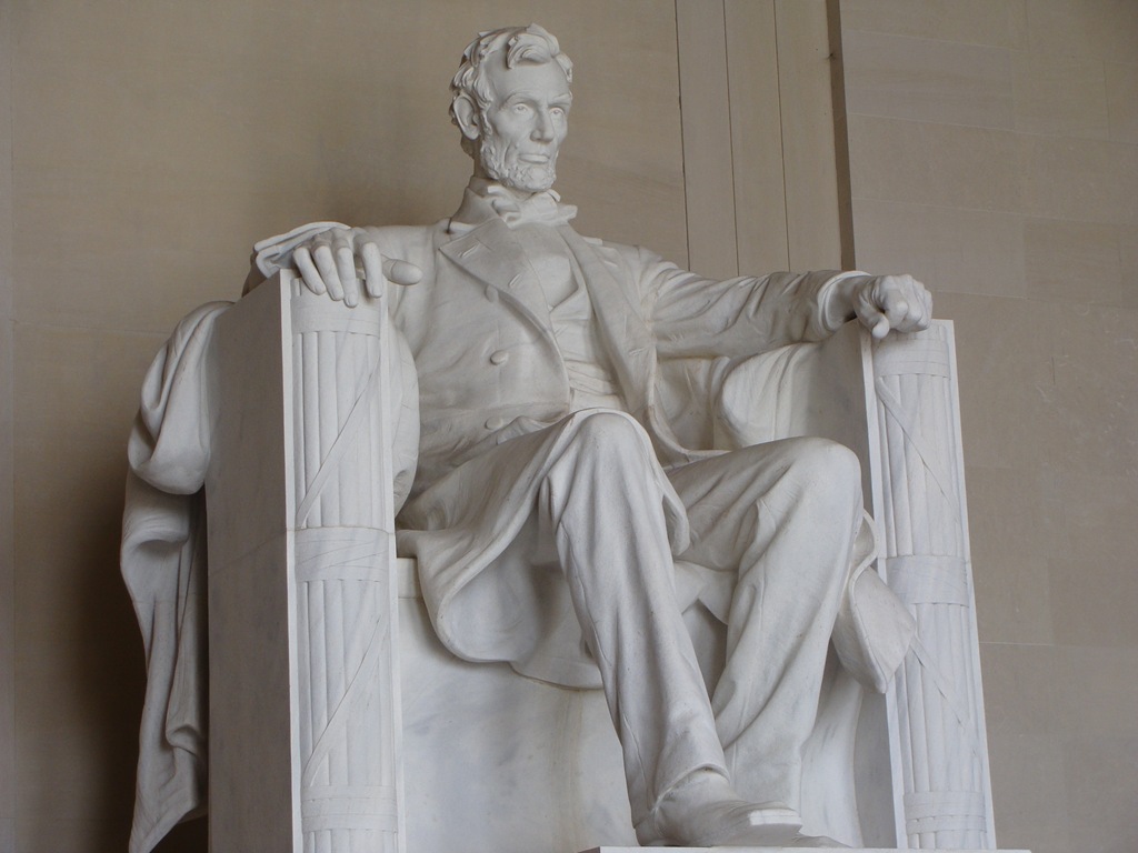 [59Lincoln Statue[4].jpg]