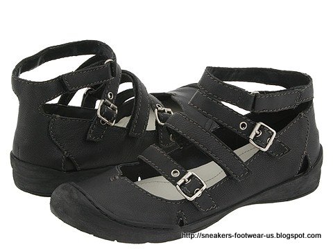 Suede footwear:NQ157545