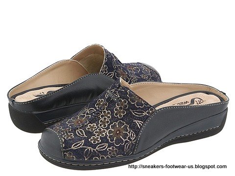 Suede footwear:XK-157550