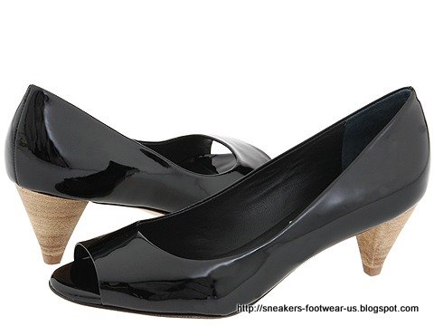 Suede footwear:K157566