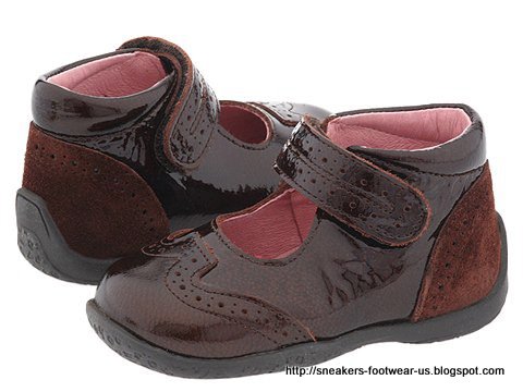 Suede footwear:footwear-157995
