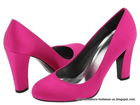 Suede footwear:footwear157996