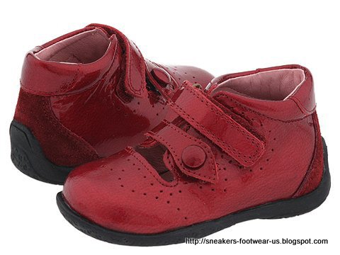 Suede footwear:footwear-157998