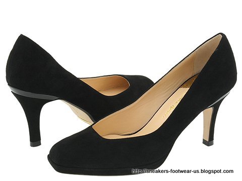 Suede footwear:suede-158233
