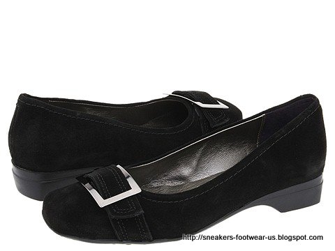 Suede footwear:suede-158234