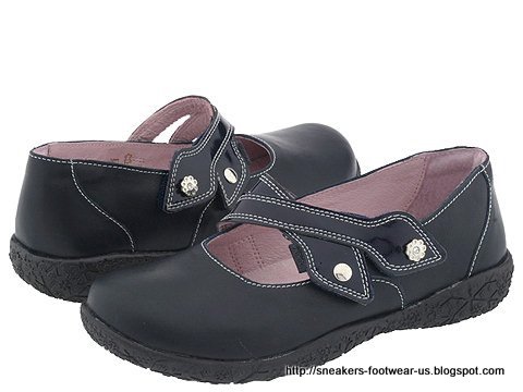 Suede footwear:footwear-158232