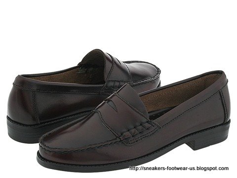 Suede footwear:suede-158091