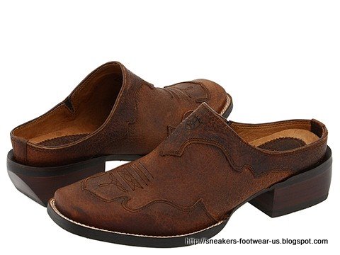 Suede footwear:suede-158118