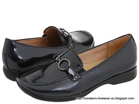 Suede footwear:suede-158128