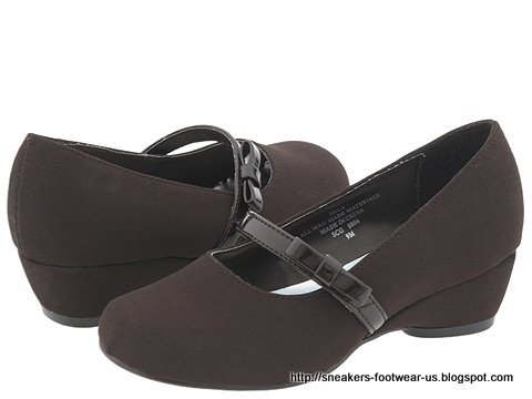 Suede footwear:footwear-158176