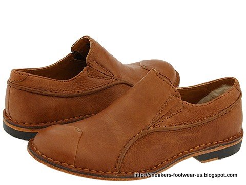 Suede footwear:suede-158392