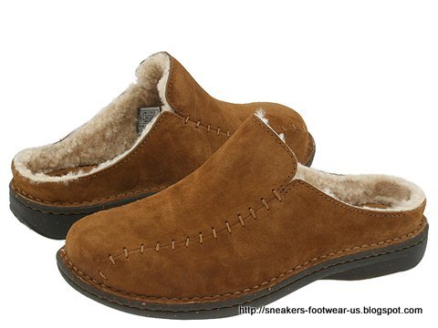 Suede footwear:footwear-158395