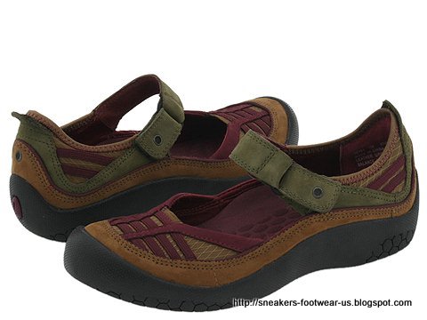 Suede footwear:suede-158407