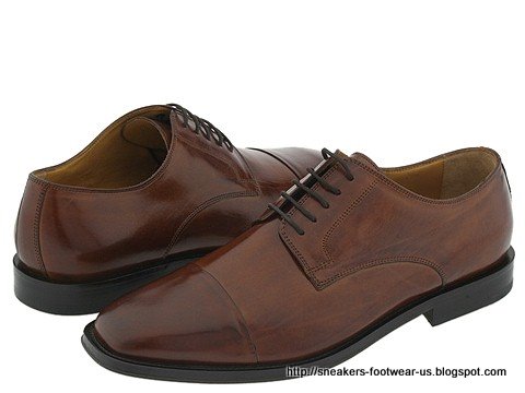 Suede footwear:footwear-158302