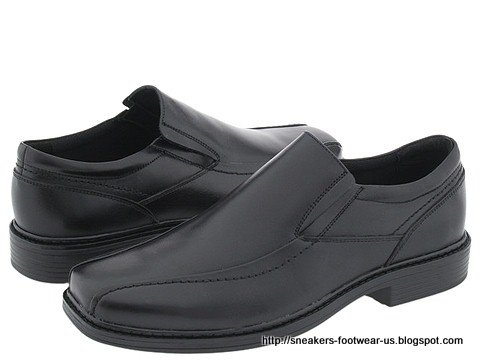 Suede footwear:footwear-158318