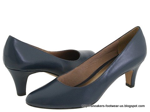 Suede footwear:suede-158350