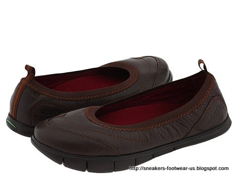 Suede footwear:suede-158365