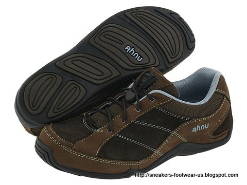 Suede footwear:suede-158380