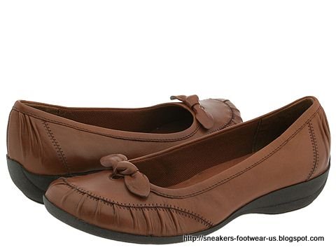 Suede footwear:suede-158629