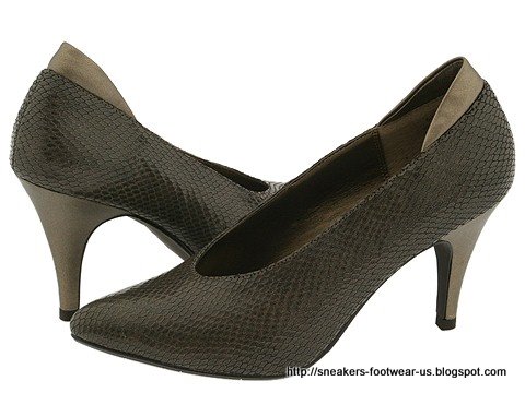 Suede footwear:footwear-158610