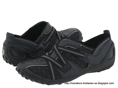 Suede footwear:footwear-158442