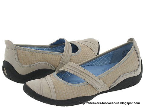 Suede footwear:suede-158444