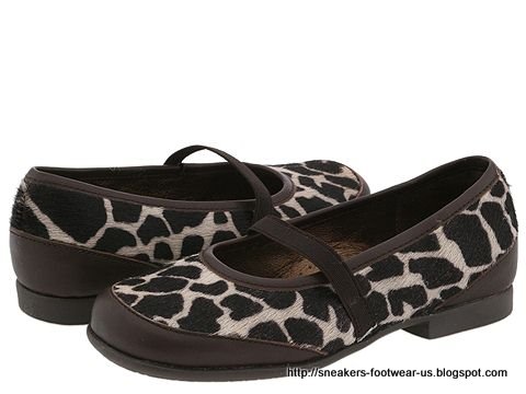 Suede footwear:suede-158528