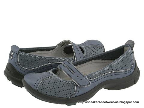 Suede footwear:suede-158531