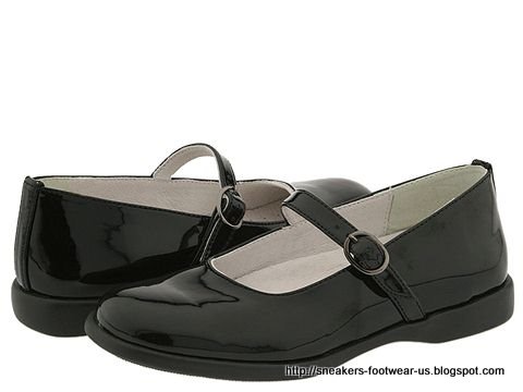 Suede footwear:suede-158544