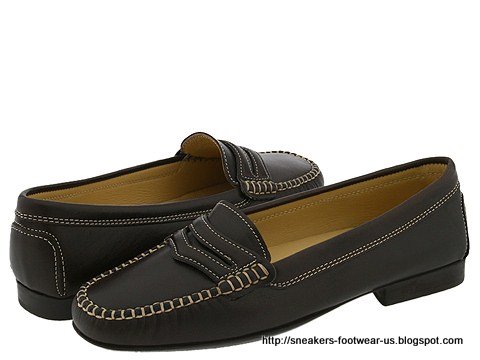 Suede footwear:footwear-158565