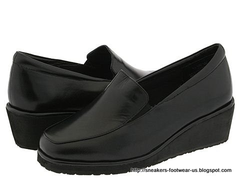 Suede footwear:suede-158702