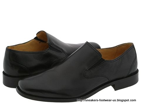 Suede footwear:footwear-158706