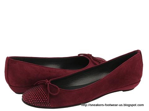 Suede footwear:footwear-158727
