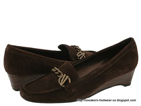 Suede footwear:footwear-158736