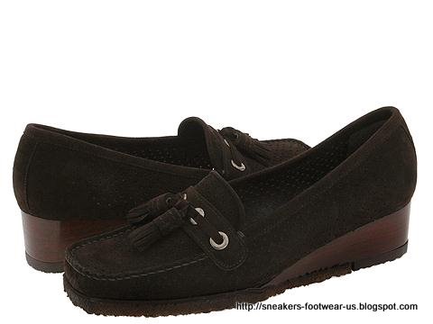 Suede footwear:footwear-158752