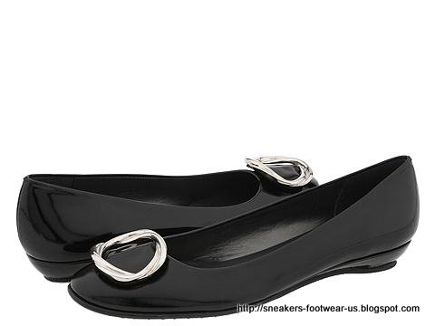 Suede footwear:suede-158758