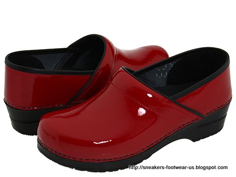 Suede footwear:suede-158771