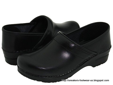 Suede footwear:suede-158770