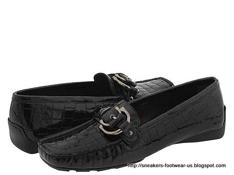 Suede footwear:suede-158797