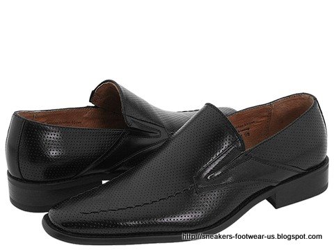 Suede footwear:footwear-155912