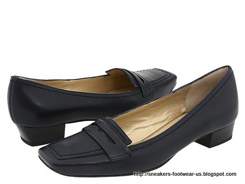 Suede footwear:footwear-155936