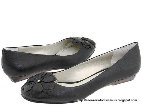 Suede footwear:suede-156150