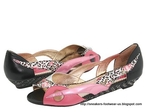 Suede footwear:footwear-155998