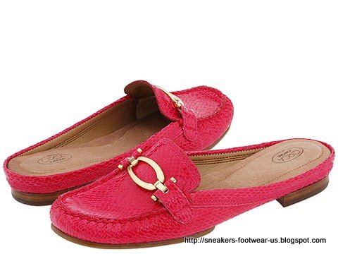 Suede footwear:footwear-156031