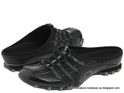 Suede footwear:suede-156036