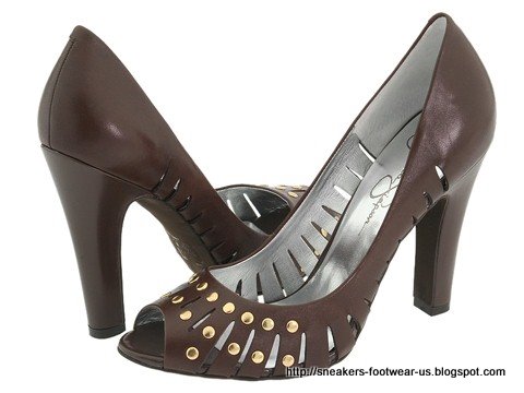 Suede footwear:footwear-156051