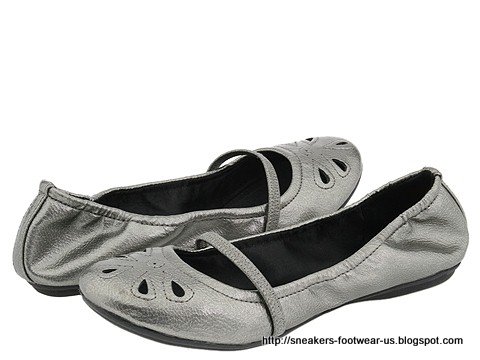 Suede footwear:footwear-156062