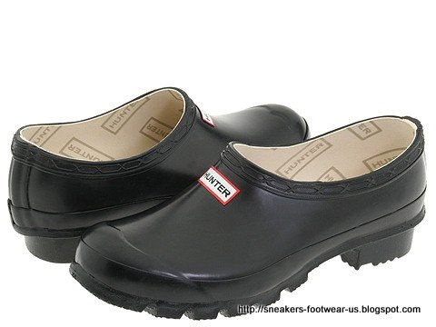 Suede footwear:suede-156134
