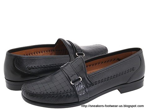 Suede footwear:suede-156371
