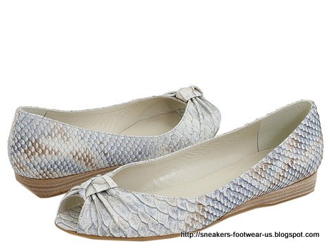 Suede footwear:footwear-156356